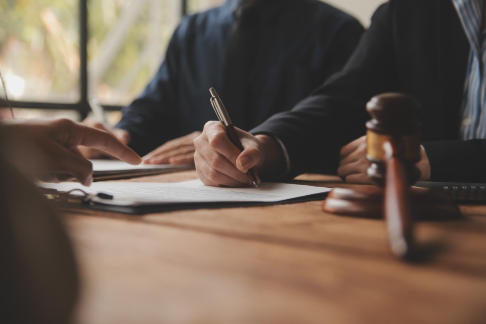 How To Choose a Divorce Attorney in Florida: Questions to Ask Before You Hire